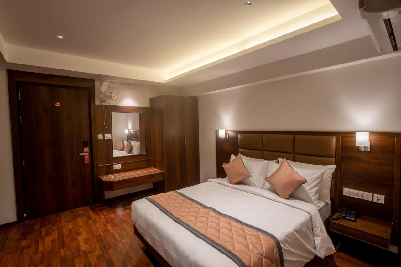 Golden Fortune Inn Hotel Bangalore Extérieur photo