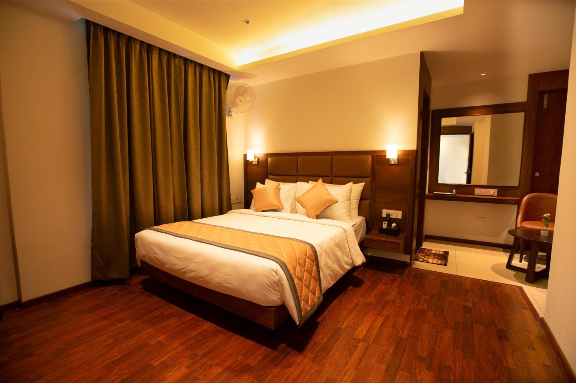 Golden Fortune Inn Hotel Bangalore Extérieur photo