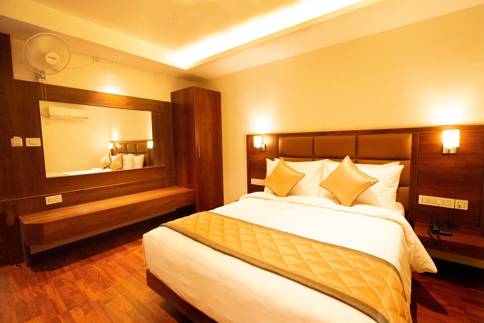 Golden Fortune Inn Hotel Bangalore Extérieur photo