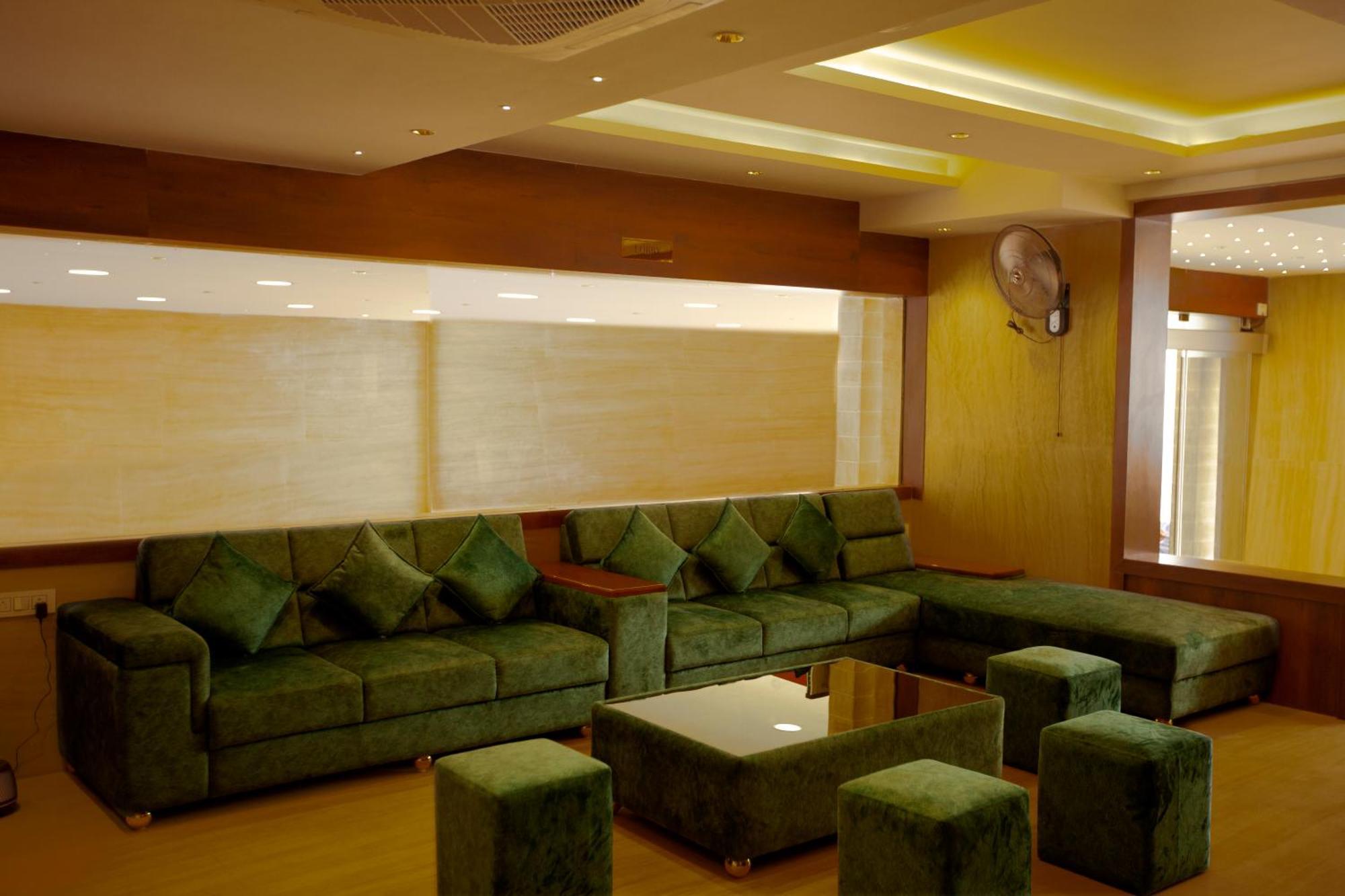Golden Fortune Inn Hotel Bangalore Extérieur photo
