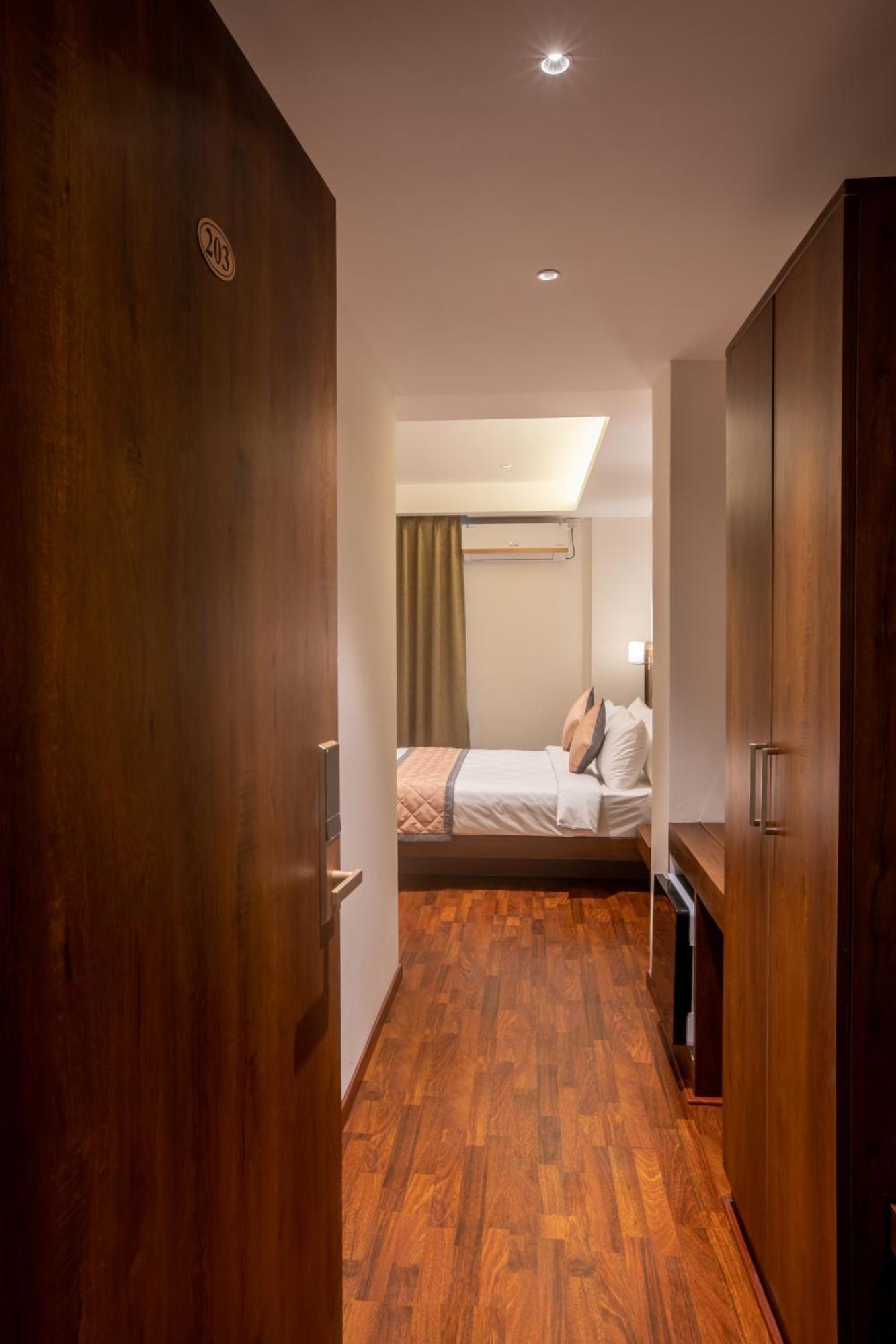 Golden Fortune Inn Hotel Bangalore Extérieur photo